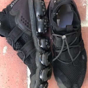 Nike.  Vapormax. utility. Black on black.